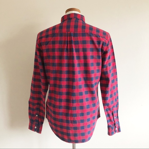 AEO Red Classic Fit Check button down shirt - Picture 5 of 5